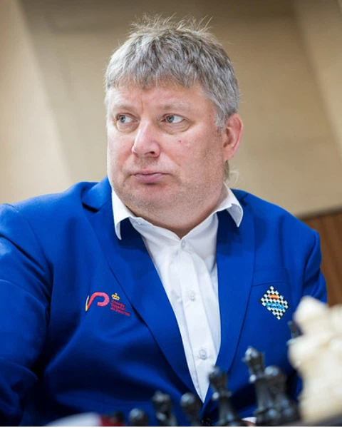 Alexéi Shírov durante un torneo de ajedrez