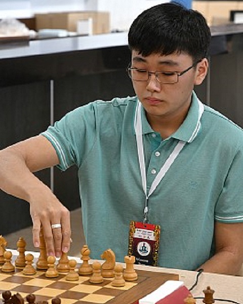 Khubukshanov, Erdem, #38 FIDE-rated chess grandmaster from FIDE (Not a National Fed.)